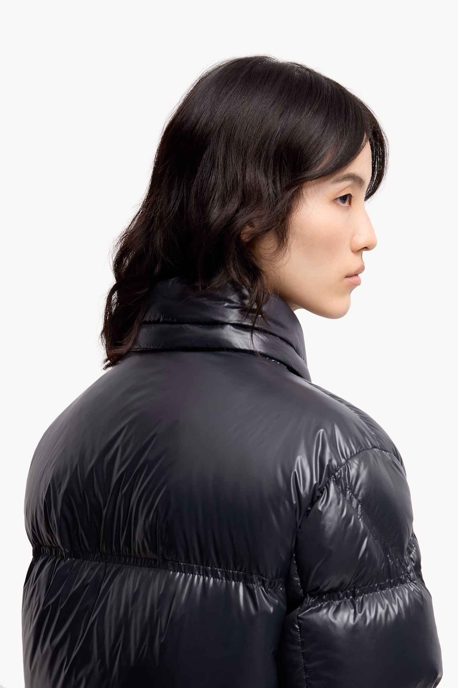 Erea Square-Quilted Hooded Short Down Jacket Women Black Moncler 6